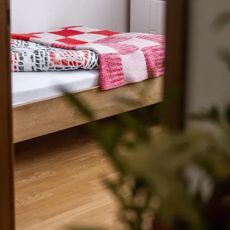 Apartmaji Pri Ajheci Διαμέρισμα Pristava pri Mestinju