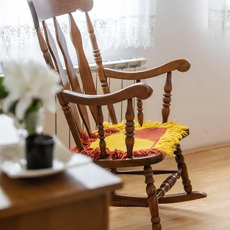 アパート Apartma Pri Ajheci Pristava pri Mestinju