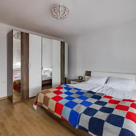 Apartma Pri Ajheci Pristava pri Mestinju