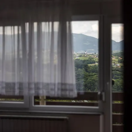 Διαμέρισμα Apartmaji Pri Ajheci *