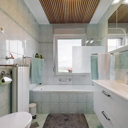 Διαμέρισμα Apartmaji Pri Ajheci Pristava pri Mestinju