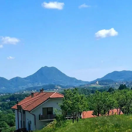 Apartmaji Pri Ajheci