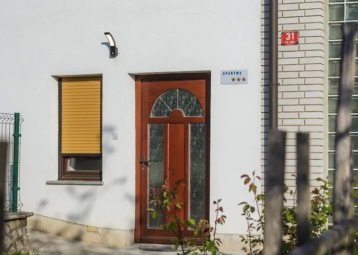 Apartma Pri Ajheci Pristava pri Mestinju