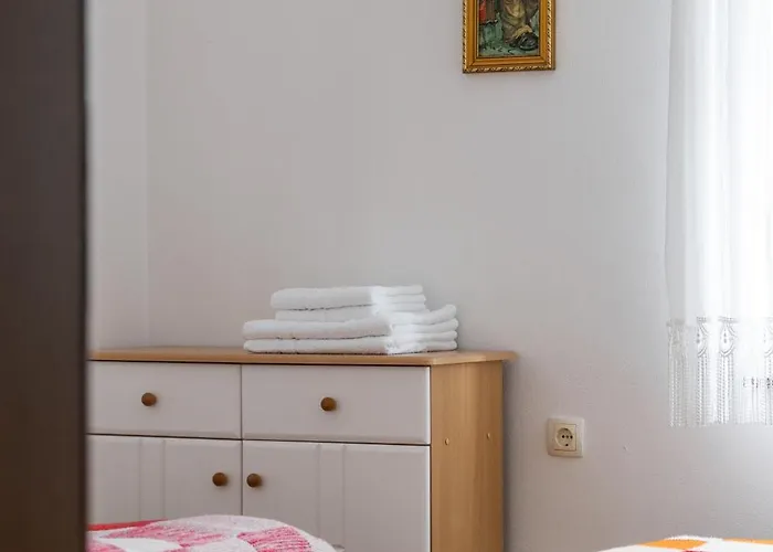Apartma Pri Ajheci Apartamento *