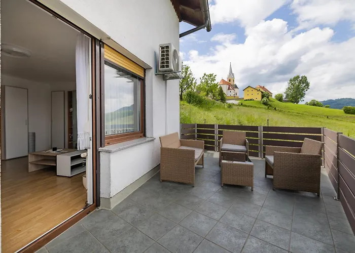 Apartma Pri Ajheci Apartment Pristava pri Mestinju