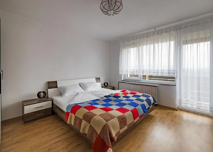 Apartma Pri Ajheci * Pristava pri Mestinju
