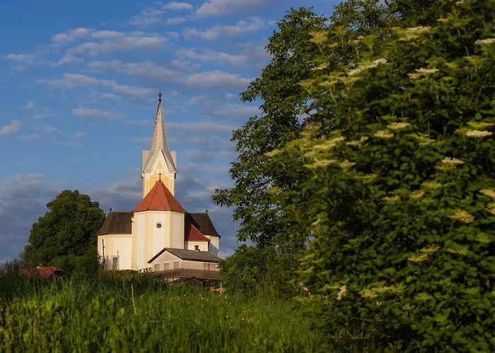 Apartma Pri Ajheci *