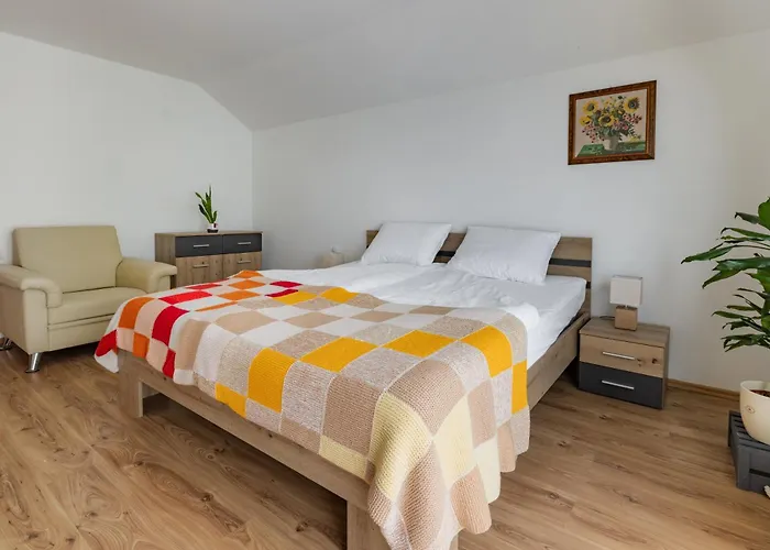 Apartma Pri Ajheci Pristava pri Mestinju